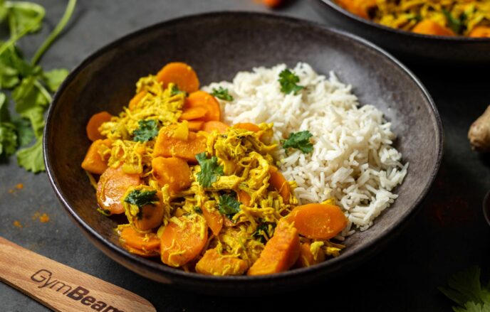 Rețetă fitness: Curry indian aromat cu pui mărunțit