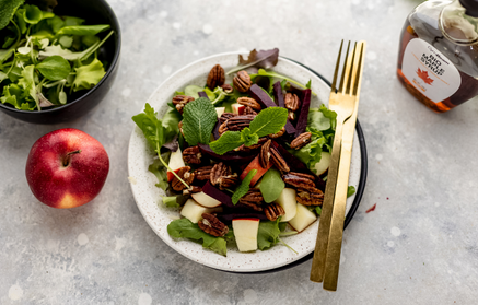 Rețetă Fitness: Salată de sfeclă și mere
